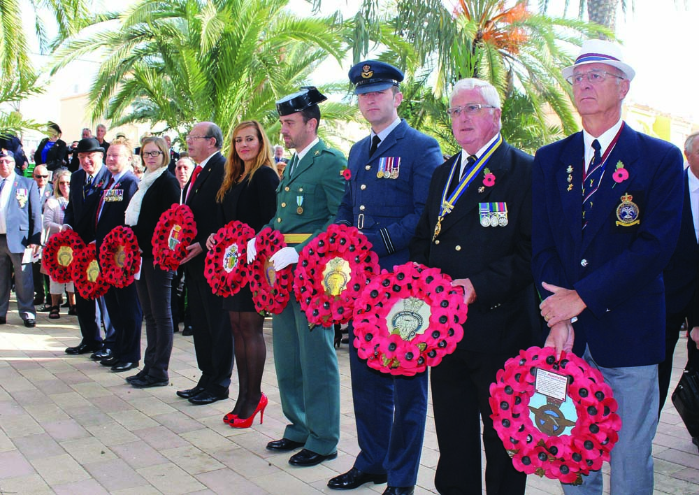 Wreaths were laid by many service associations, politicians, members of the Armed Forces and Guardia Civil