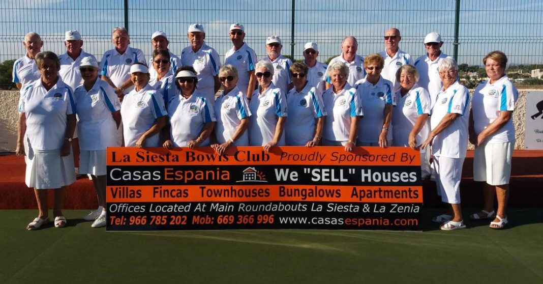 Our Winter League team wore their new shirts sponsored by Casas Espania