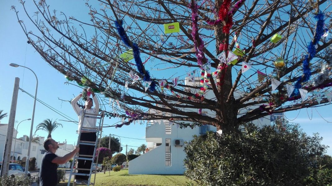 Christmas tree celebrates Diversity of Orihuela Costa