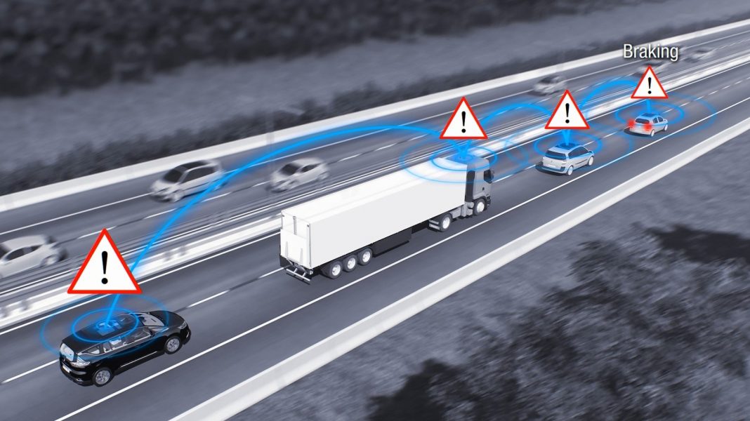 Renault Pilots Infrastructure for Tomorrow’s Autonomous, Connected Cars with fleet of 1000 Scoop-Enabled Méganes