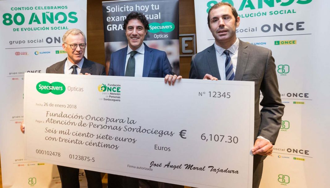 Specsavers Opticas raises over €6,000 for deaf-blind people