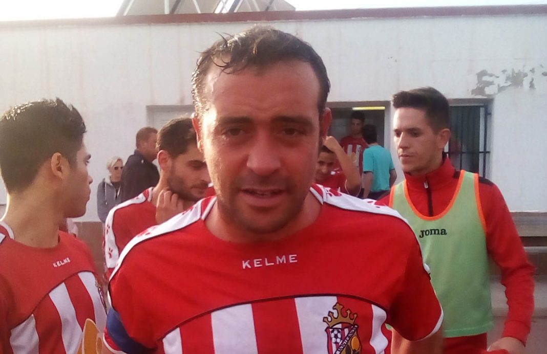 CD Montesinos captain Fernando.