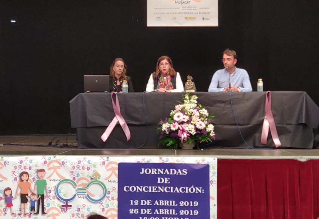 Mojácar holds gender violence conference