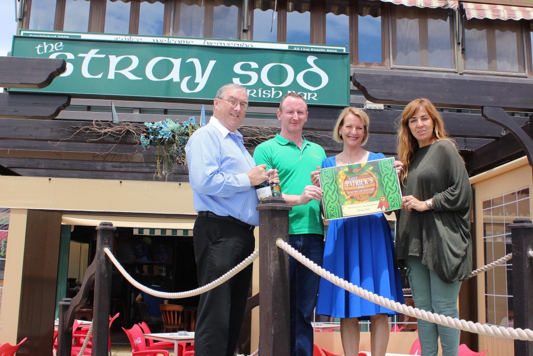 The Irish pub with the best atmosphere was awarded to the “Stray Sod” in the very popular La Fuente centre.