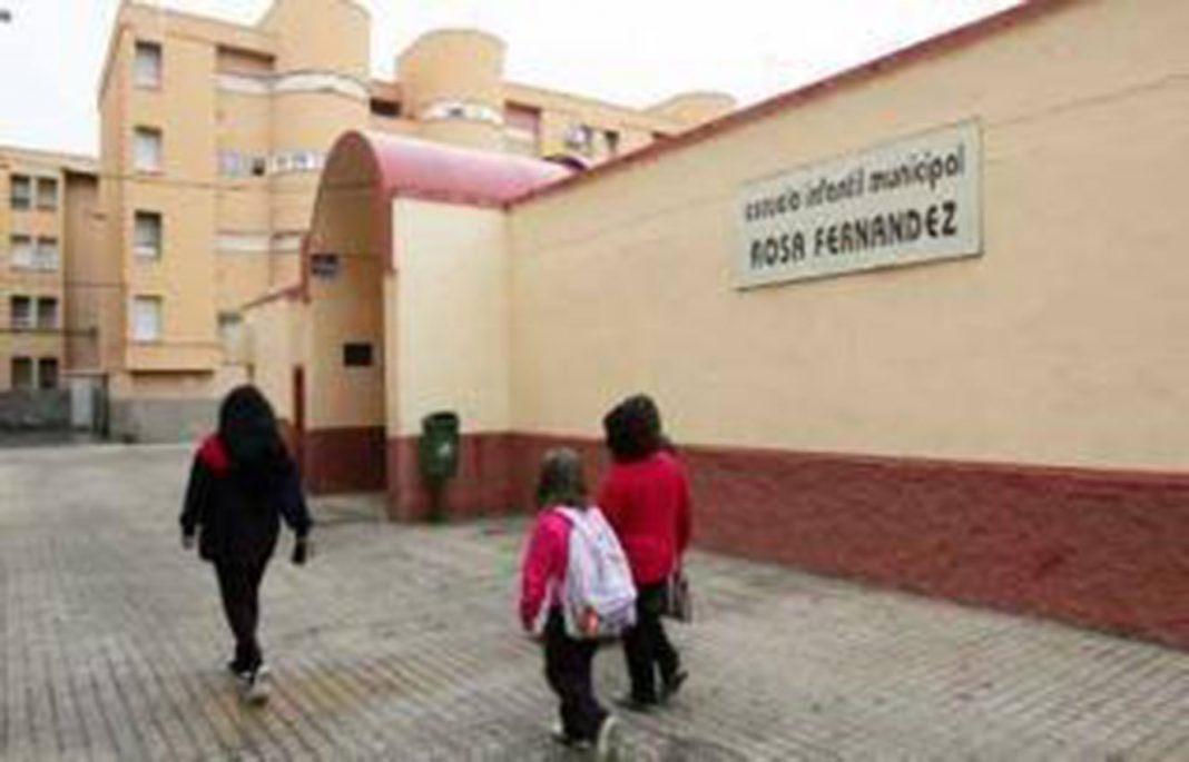 Over a hundred people treated in Elche for meningitis
