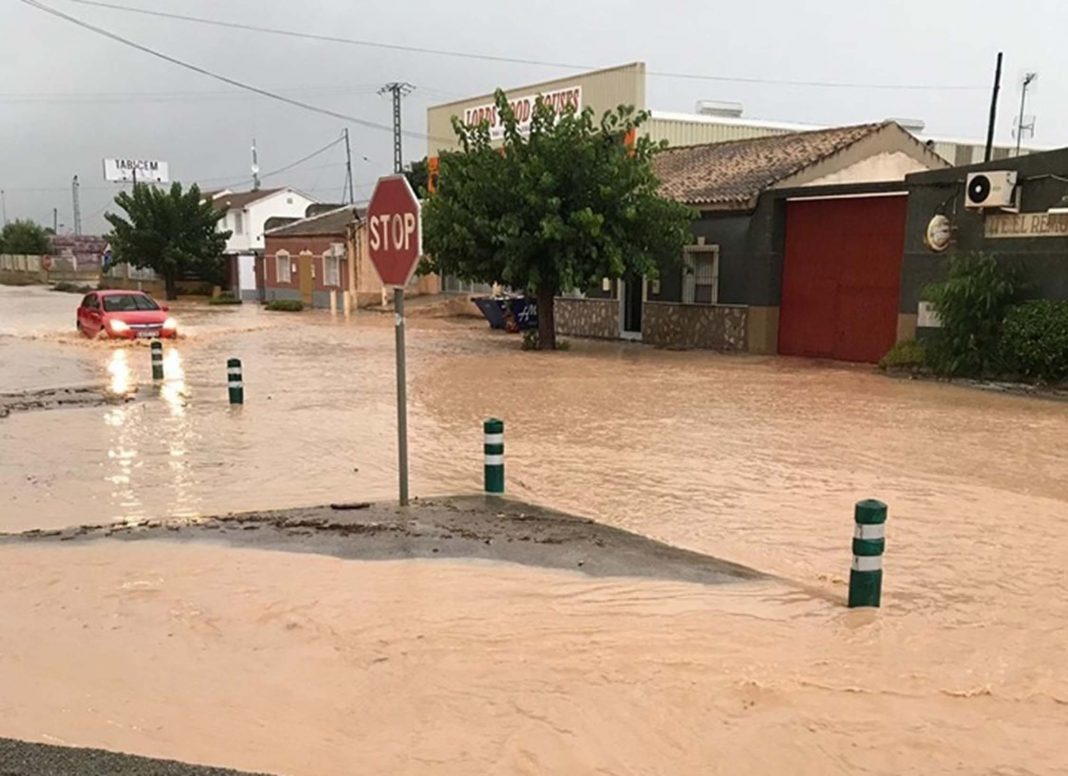 Los Perez, Los Montesinos to San Miguel CV940 road closure - due to flooding in the storms.