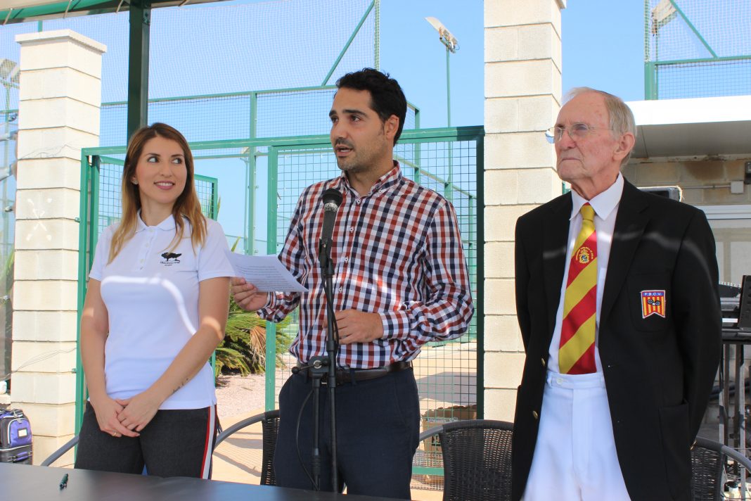 The tournament was officially opened by the President of Vistabella Bowls, Joaquín Rocamora