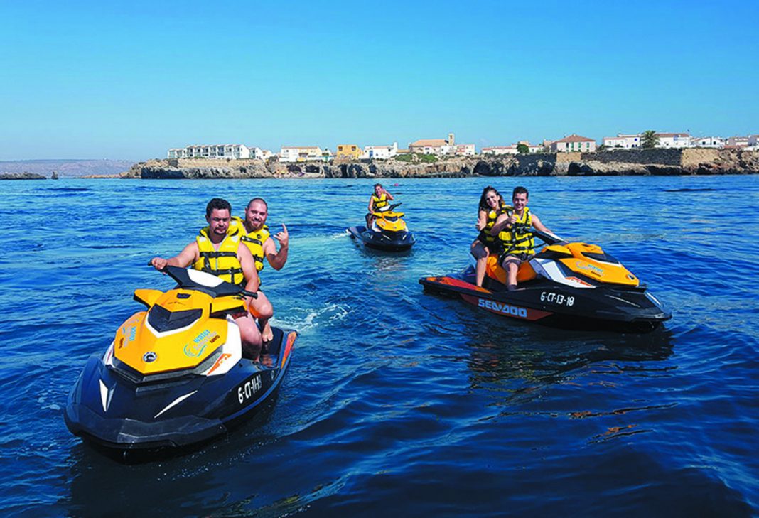 The largest gathering of jet skis in Spain