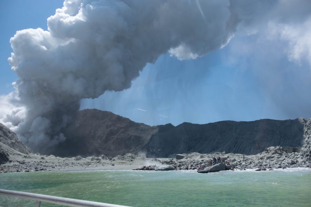 No signs of life on New Zealand volcano