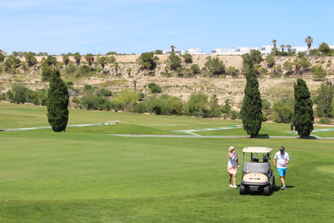 Orihuela begins the legalisation of the Vistabella golf course after 11 years
