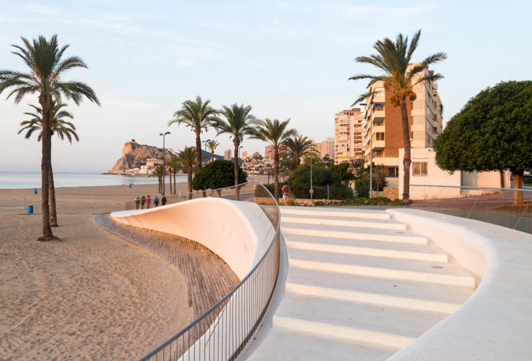 A 76-year-old man drowns in Benidorm