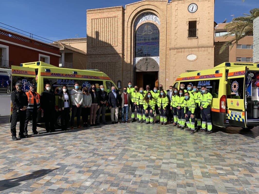 The service, provided by Ambumar SYA, will use two recently acquired vehicles, one for Pinar de Campoverde and the other that will cover the entire municipality 24 hours a day.