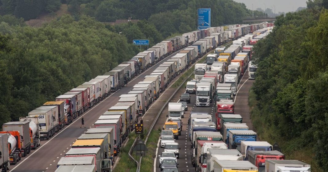 A thousand Murcian drivers, trapped in Kent after the French closure