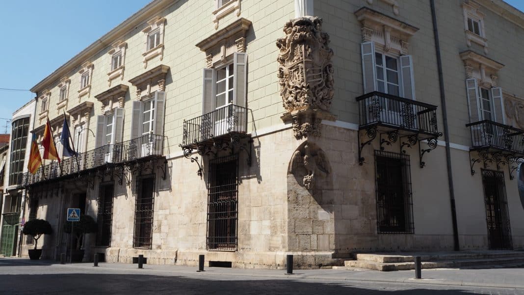 Orihuela council to spend 1 million euro on Town Hall repairs
