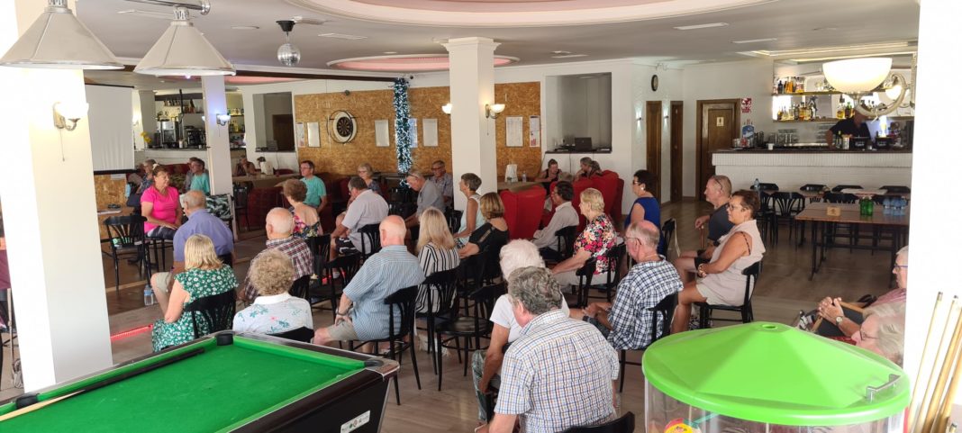 Veterans learn about care and allowances in Spain