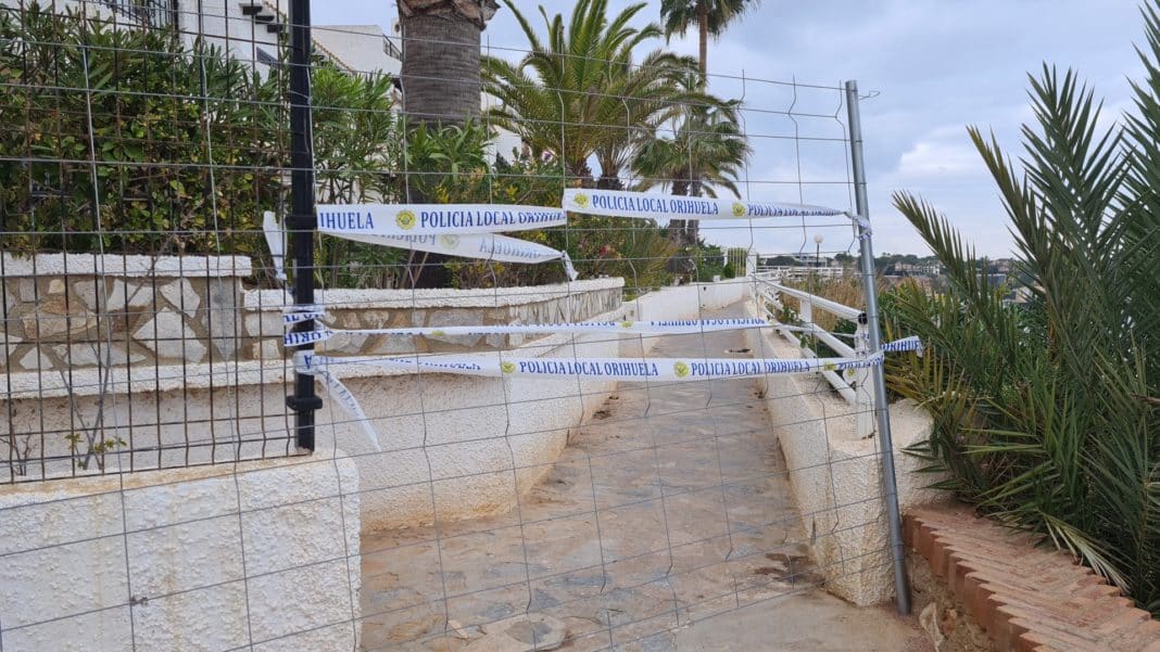 Local residents were aghast on Wednesday when a team of workmen from the Orihuela Ayuntamiento, turned up without any prior notification, and began to close the 100 metres of paseo linking Aguamarina with Cabo Roig. According to a council spokesman the paseo was closed following a sentence imposed by the Supreme Courts, ordering the gates closing it to all but residents of BellaVista Urbanisation, be reinstated, with a deadline of 15 December. The closure will now reintroduce a 3 kilometre diversion for any pedestrian wishing to walk from Aguamarina to Cabo Roig or beyond, many thousands of tourists and residents alike, particularly during the holiday periods. Despite being contacted by The Leader Newspaper, beyond the short 2 line statement stating that the walkway was being closed because of a judicial order, the council have failed to respond. The dispute between the residents of Bella Vista Urbanisation and the Ayuntamiento, relates to a 35 year battle over the Paseo de Cabo Roig, the 100 yard stretch of coastal walkway that runs along the front of the BellaVista Urbanisation, between Aguamarina La Caleta and Cabo Roig Beach. Having initially been declared illegal by both the Administrative Court in Elche and the High Court of Justice, the wall shutting off access was pulled down by municipal staff in March 2015. As he presided over the demolition, Antonio Zapata, Orihuela Councillor for Planning at the time, declared that opening the paseo was long overdue, but what he didn’t reckon on was the resolve of the Bellavista Residents Association. Led by Community President Brian Honess, Bellavista then went back to the courts where they proved to the Judge, Mr Salvador Bellmont Lorente, and to the courts, that the walkway directly along the seawall and in front of the urbanisation has always been private land, and they were completely within their rights to section it off from access to the general public. They argued that the original walkway was actually located at the bottom of the cliff face and not along the top of the urbanisation, as stated by Zapata. The judge had no hesitation in finding with the Residents and he immediately ordered that the wall sealing off the paseo be reinstated. Although the Orihuela Council then had 15 days to appeal, the judgement papers festered in a council drawer, and it seems as though the deadline was allowed to pass with no one in authority being briefed as to the court decision. Former PSOE Councillor, Zapata, said that “the incompetence, neglect and lack of management by Councillors Almagro and Alvarez meant that at the time the council had lost the right to appeal to the Supreme Court.” He added that he still felt “there were more than sufficient arguments as the pathway fell within the protection of the coastal authority.” Cllr Almagro subsequently issued a press release stating he felt that opening the walkway between Aguamarina and Cabo Roig had been a huge mistake. He further clarified that following the Appeal Court Decision, discussions were held between the Provincial Directorate of Coasts and the solicitor who brought the case, Pau Agulló, to assess the judgment following which it was felt that yet another appeal would just add more expense for the city with there being little likelihood of the judgement being overturned. But of course the question now is where do we go from here? With the wall reinstated and Orihuela councillors shifting the blame wherever they can it seems that once again the elected representatives are failing to serve the public interest of those that they represent and the jewel that was once Cabo Roig is now just a murky piece of stained glass!