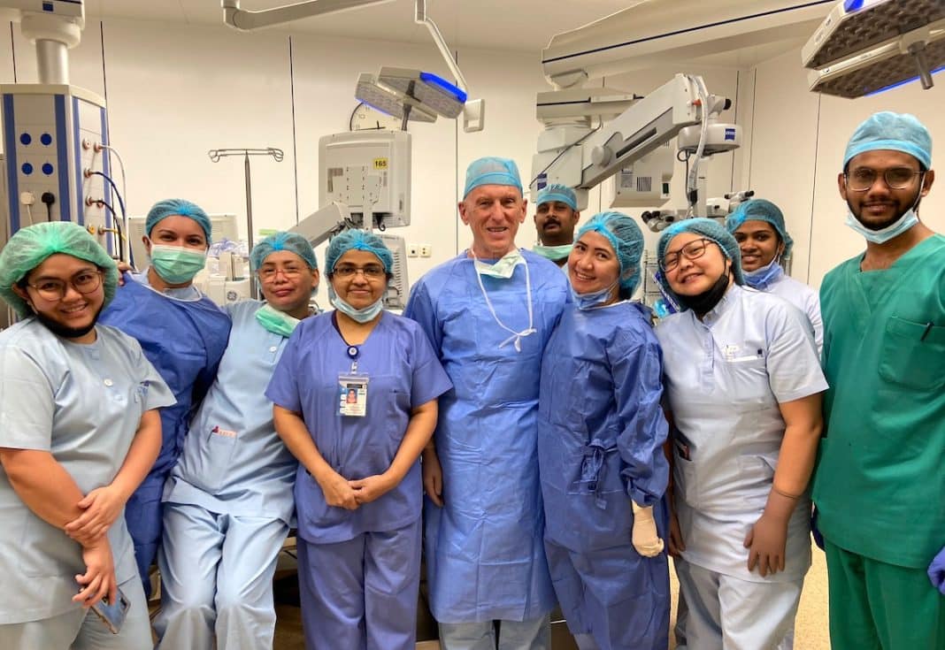 Jorge Alió Visits Kuwait as Guest Surgeon for Special Ophthalmic Clinical Cases