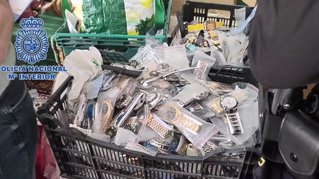 Almost 4,000 fake watches seized in Guardamar