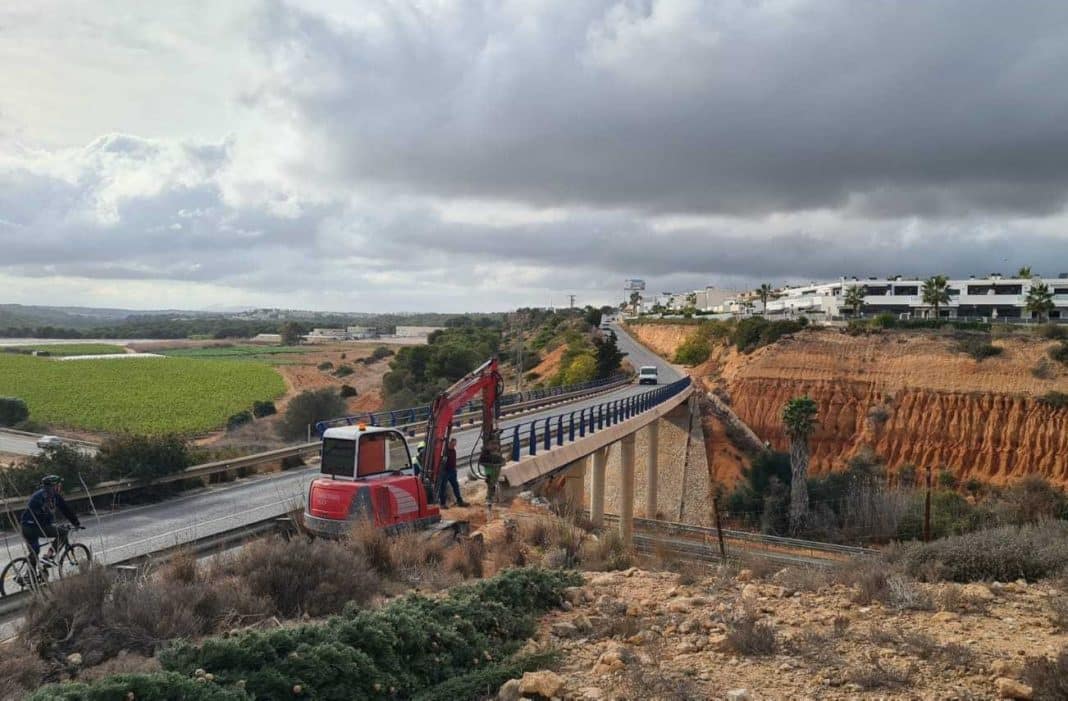 The construction of a pedestrian walkway over the AP/ is one of AVCRL's main demands