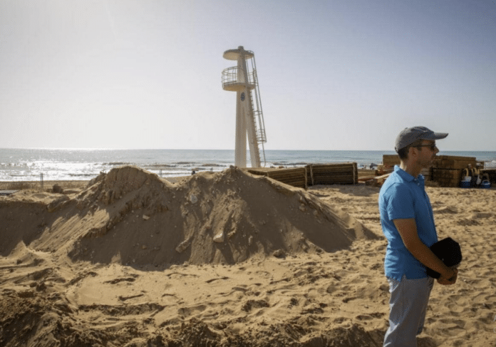 Green light for construction of lifeguard towers on Torrevieja beaches