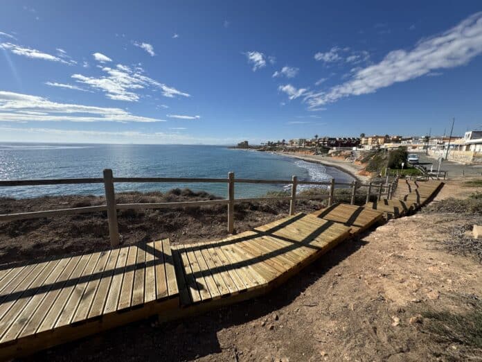 The Pilar de la Horadada Council has built a new coastal path